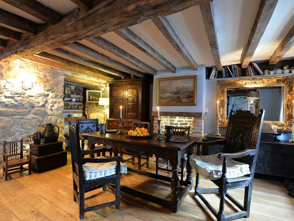 Oyster Cottage Бiuмарис Екстериор снимка